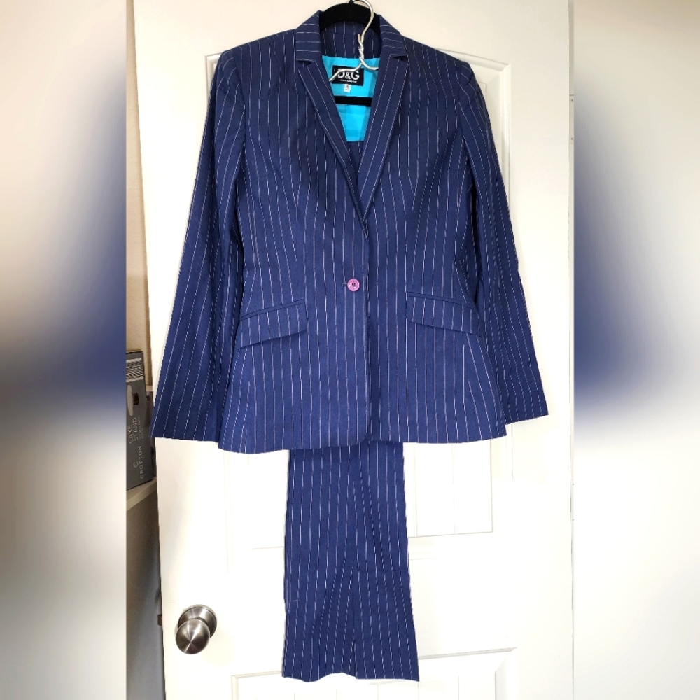Dolce & Gabbana Pant Suit Navy/Pink Pin-Striped Size 28/42